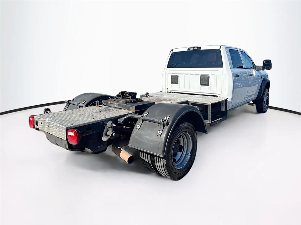 2024 Ram 4500 & 5500 - Image 7 of 21