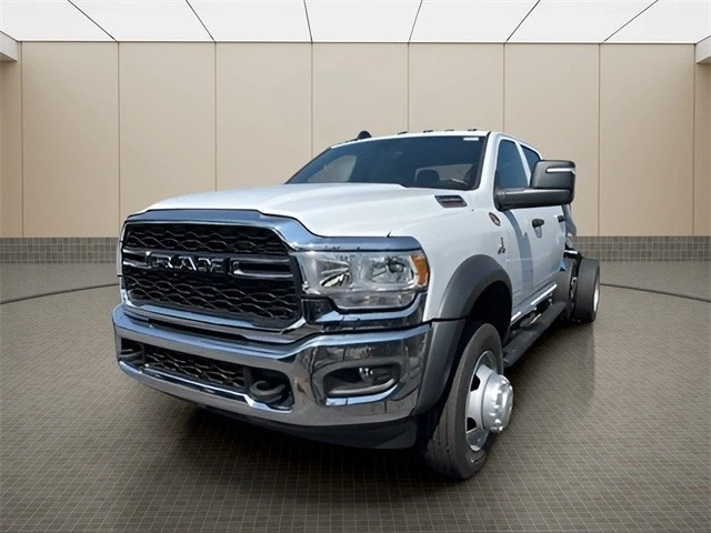 2024 Ram 4500 & 5500 - Image 2 of 21