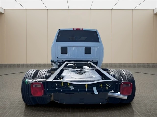 2024 Ram 4500 & 5500 - Image 4 of 12