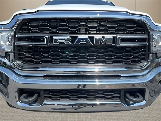 2024 Ram 4500 & 5500 - Image 9 of 12