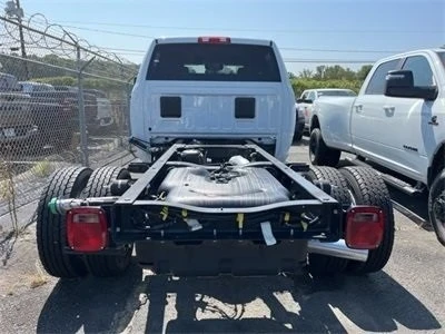 2024 Ram 4500 & 5500 - Image 4 of 12