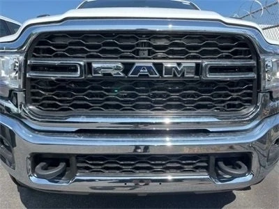 2024 Ram 4500 & 5500 - Image 9 of 21
