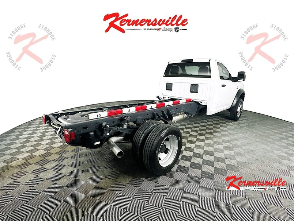 2024 Ram 4500 & 5500 - Image 7 of 12