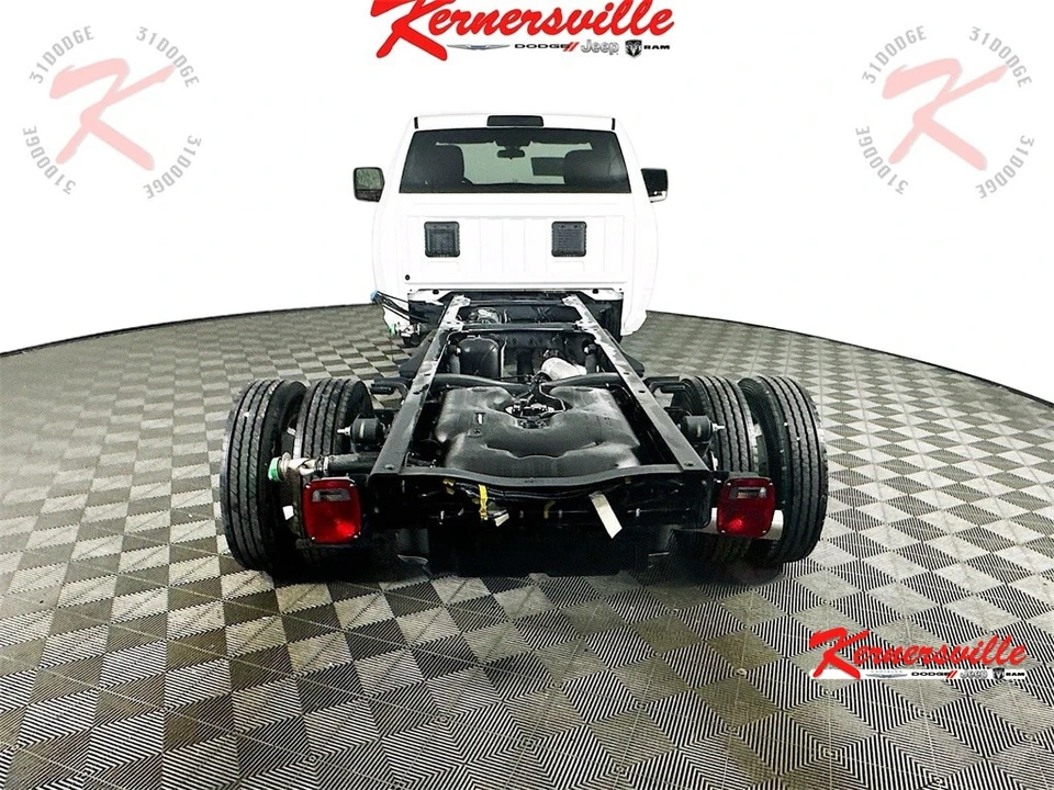 2024 Ram 4500 & 5500 - Image 6 of 12