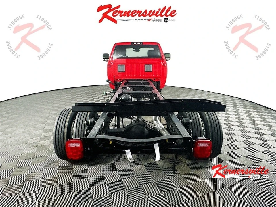 2024 Ram 4500 & 5500 - Image 6 of 12