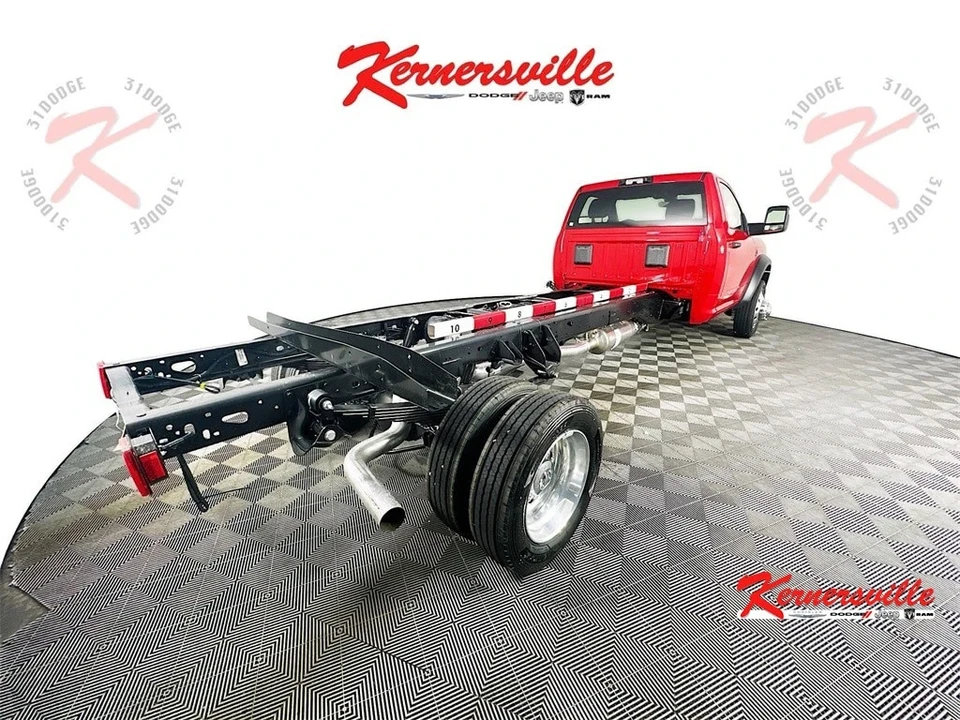 2024 Ram 4500 & 5500 - Image 7 of 12