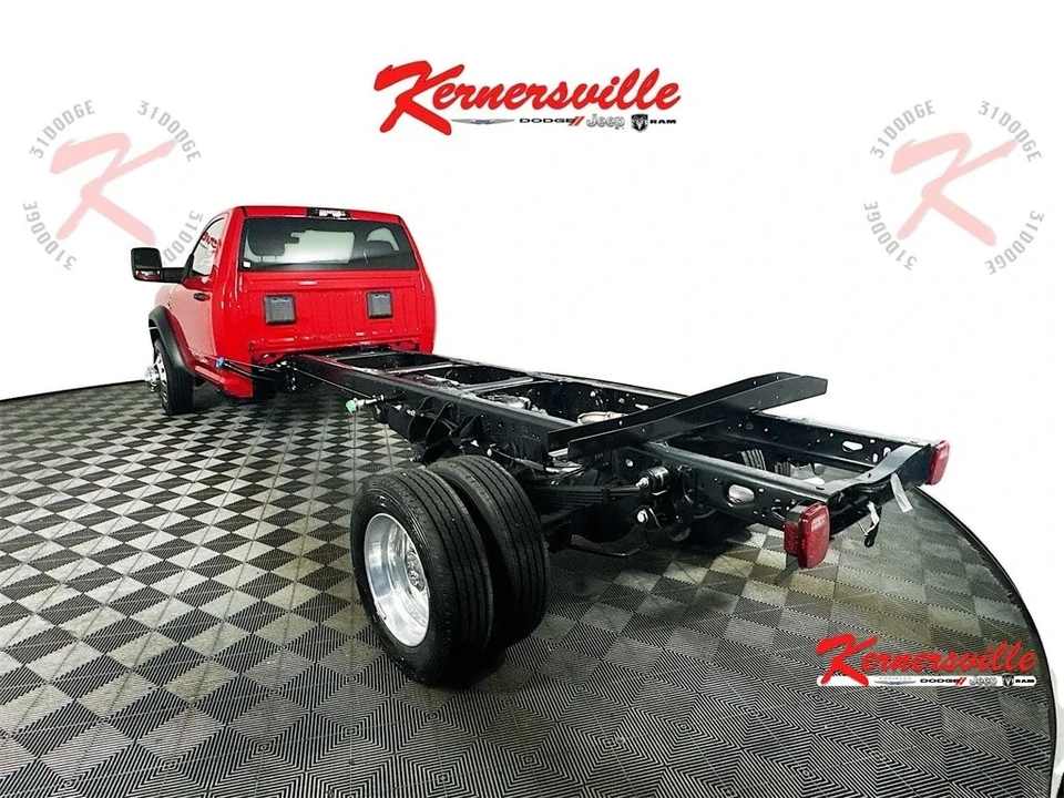 2024 Ram 4500 & 5500 - Image 5 of 12
