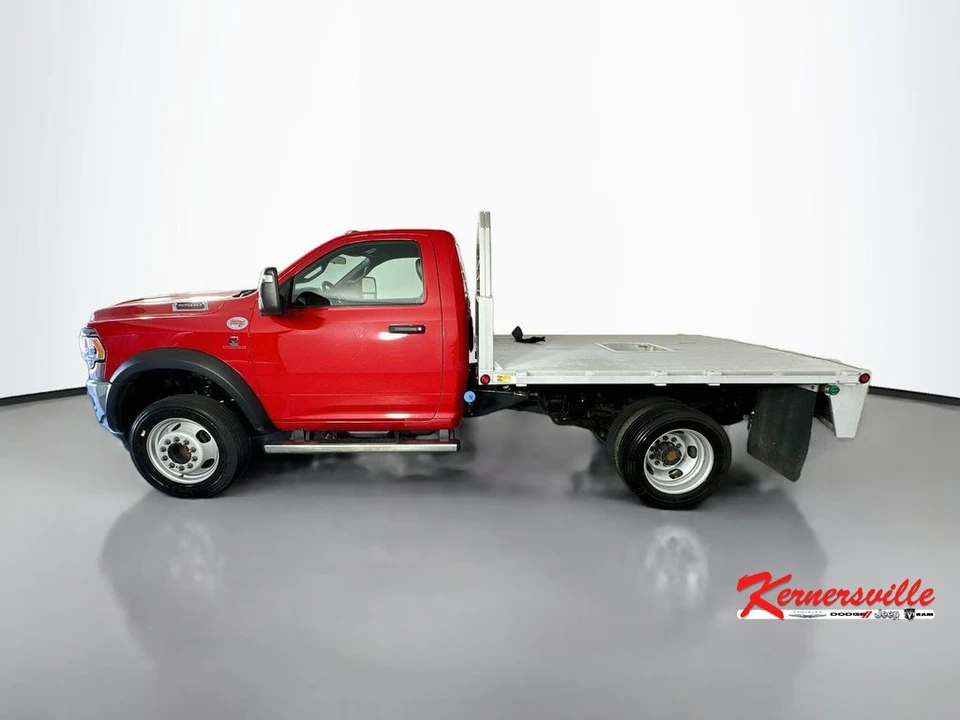 2024 Ram 4500 & 5500 - Image 4 of 24