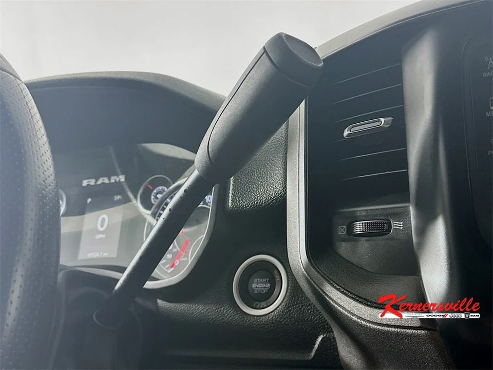 2024 Ram 4500 & 5500 - Image 16 of 21