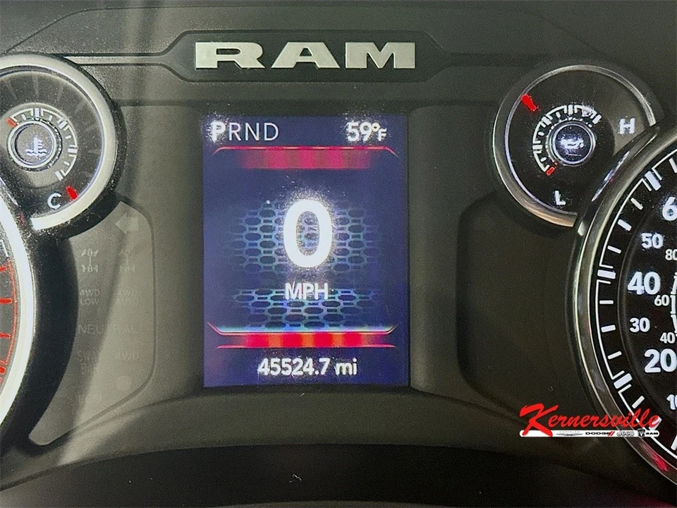 2024 Ram 4500 & 5500 - Image 15 of 21