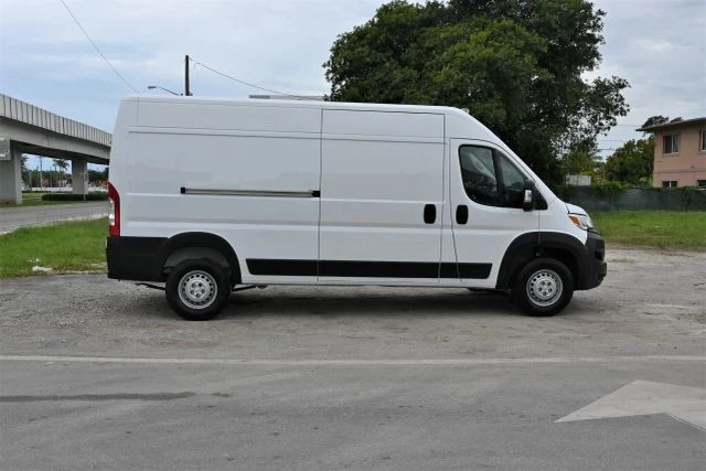 2024 Ram ProMaster - Image 6 of 16