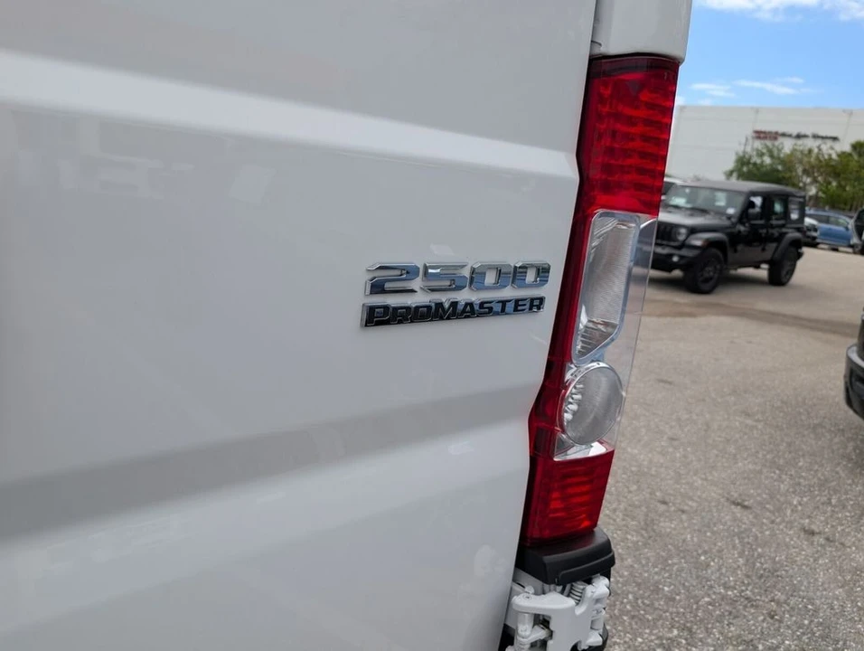 2024 Ram ProMaster - Image 13 of 24