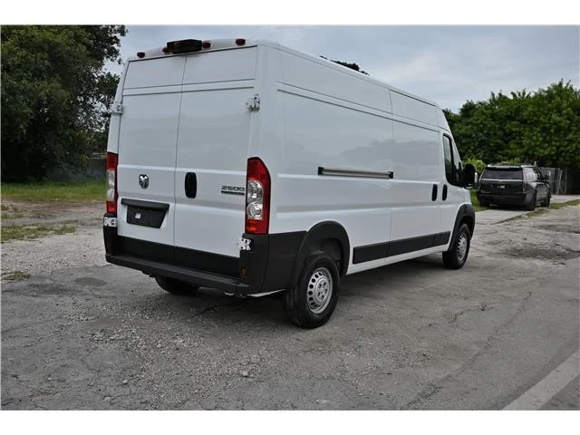 2024 Ram ProMaster - Image 3 of 16