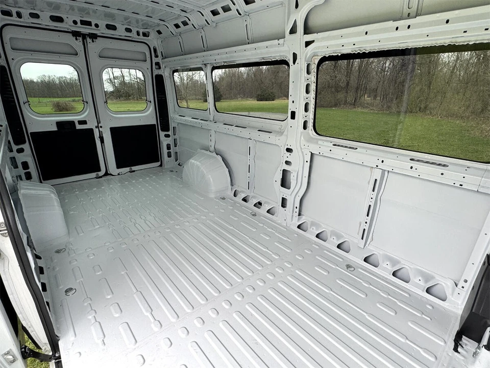 2024 Ram ProMaster - Image 10 of 12