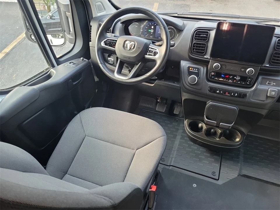 2024 Ram ProMaster - Image 11 of 21