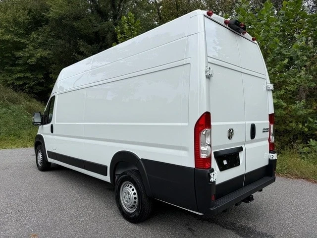 2024 Ram ProMaster - Image 11 of 12