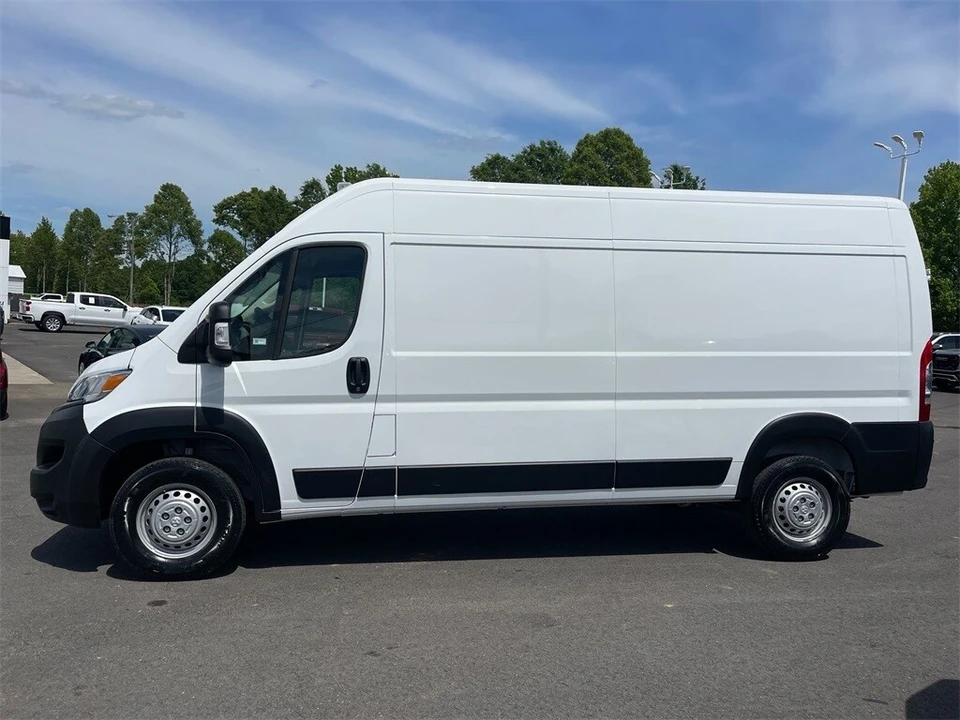 2024 Ram ProMaster - Image 2 of 12