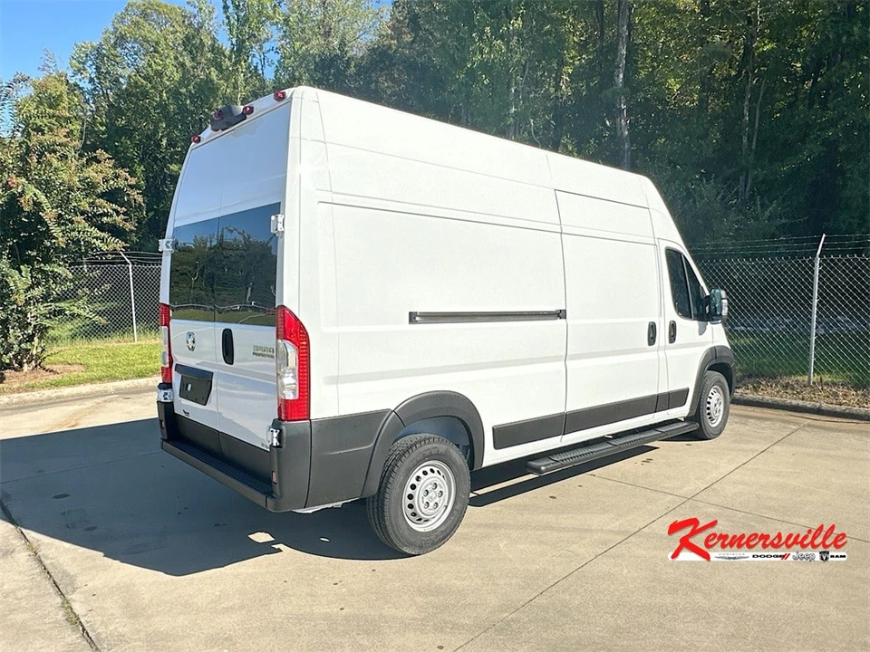2024 Ram ProMaster - Image 7 of 21