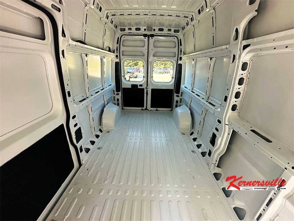 2024 Ram ProMaster - Image 10 of 21