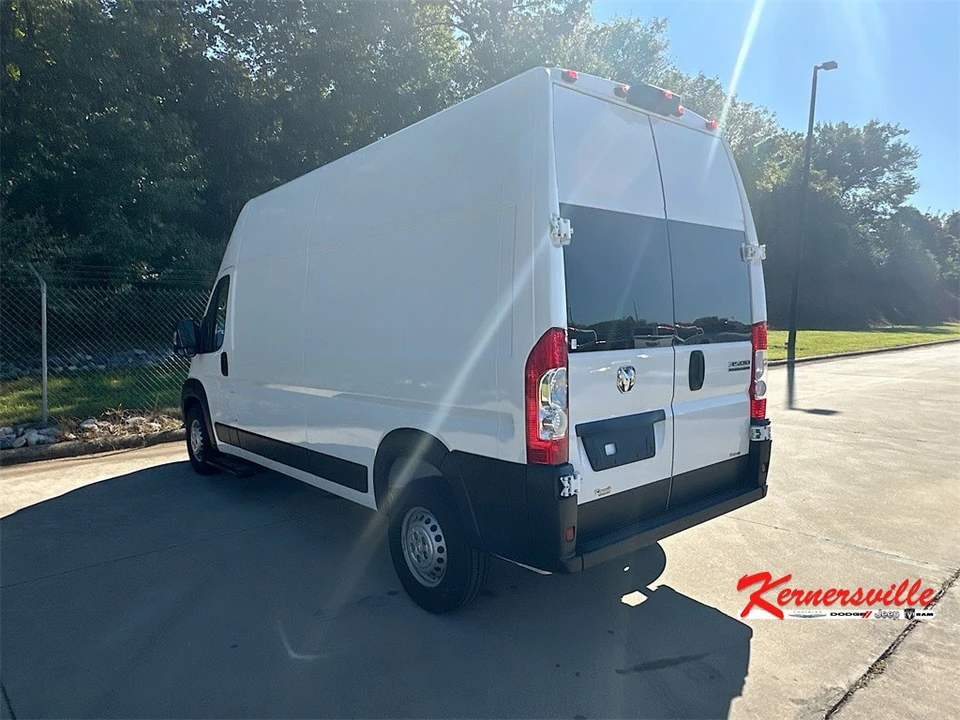 2024 Ram ProMaster - Image 5 of 21