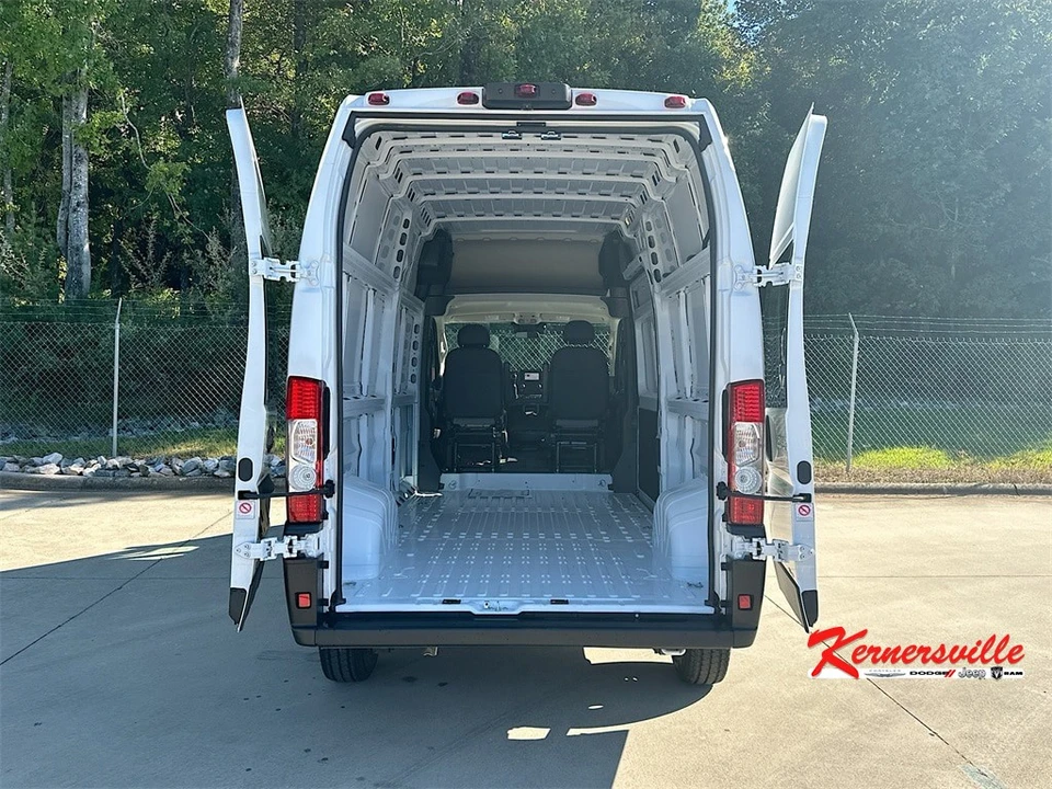 2024 Ram ProMaster - Image 17 of 21