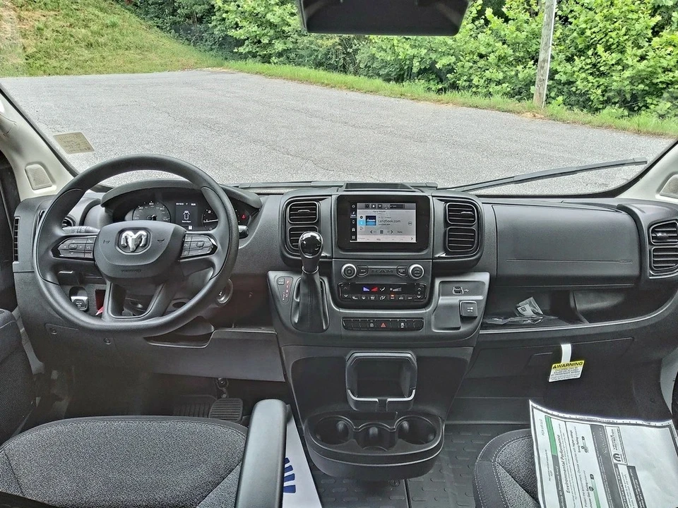 2024 Ram ProMaster - Image 12 of 21