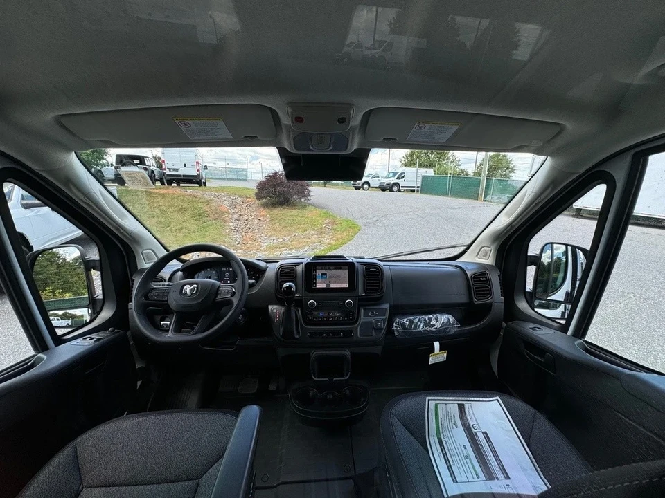 2024 Ram ProMaster - Image 10 of 21