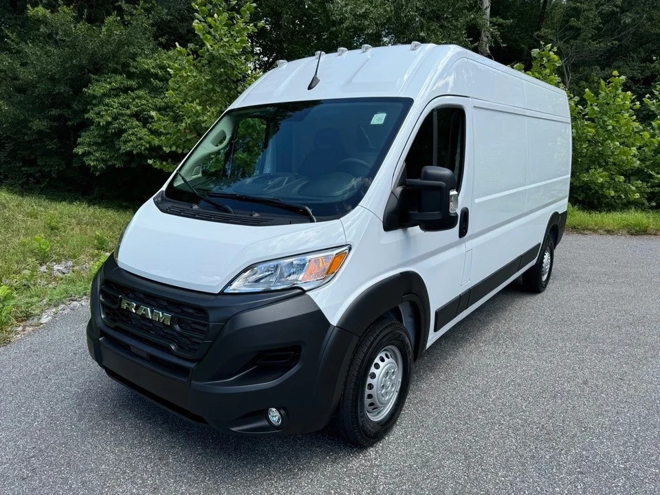 2024 Ram ProMaster - Image 2 of 21