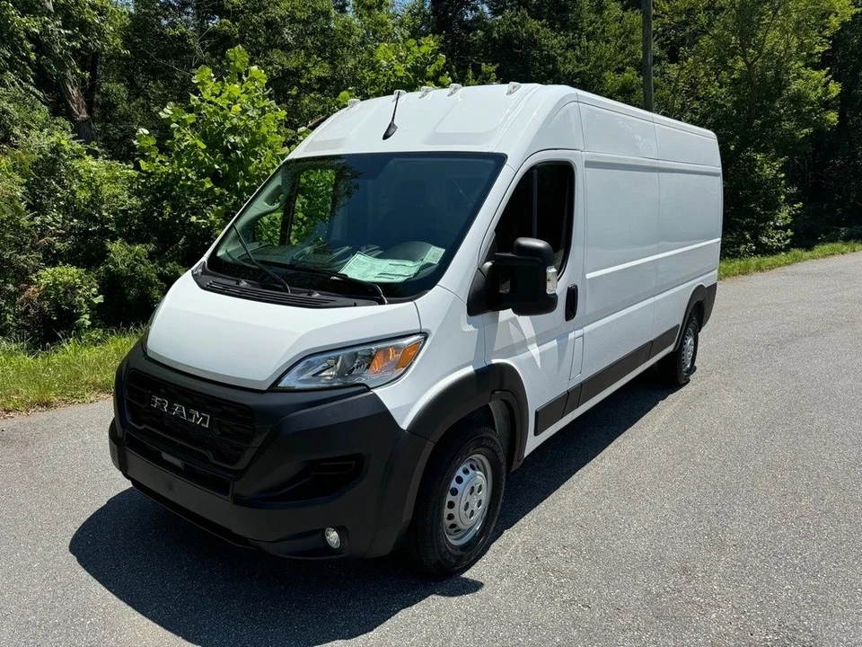 2024 Ram ProMaster - Image 3 of 12