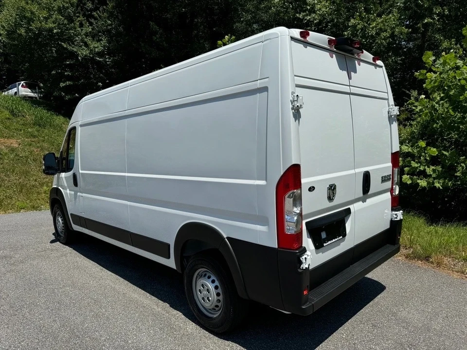 2024 Ram ProMaster - Image 9 of 12