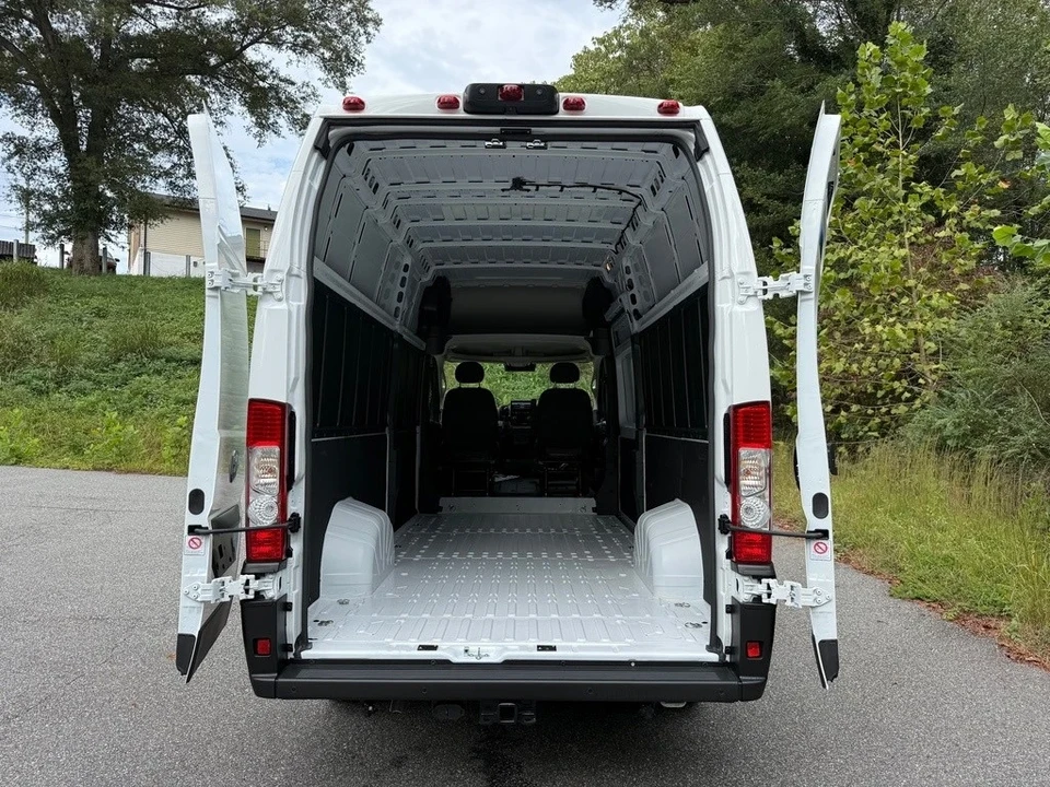 2024 Ram ProMaster - Image 10 of 12