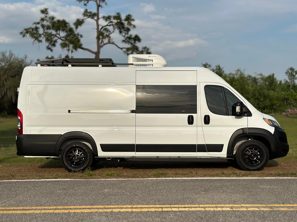 2024 Ram ProMaster - Image 15 of 31