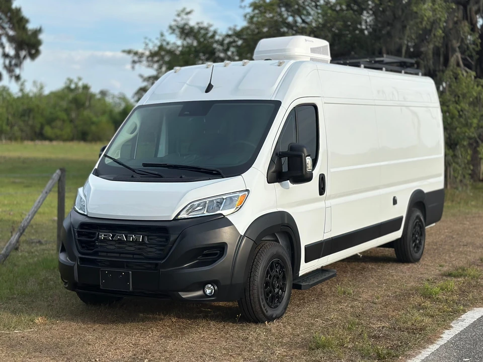 2024 Ram ProMaster - Image 8 of 31