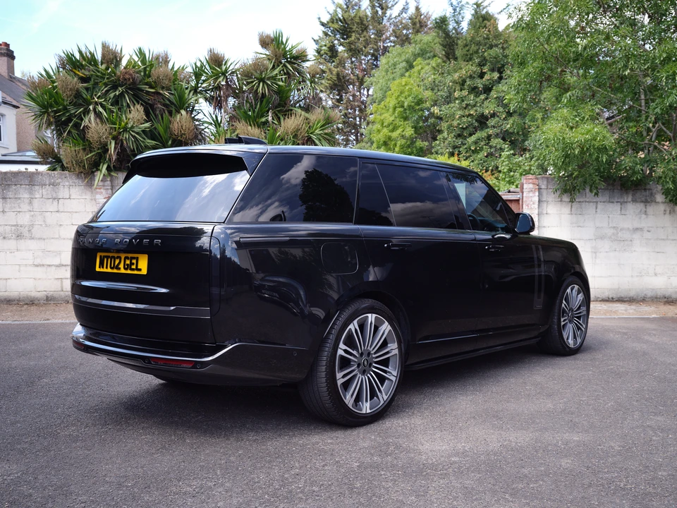 2026 Land Rover Range Rover L460 - Image 26 of 31