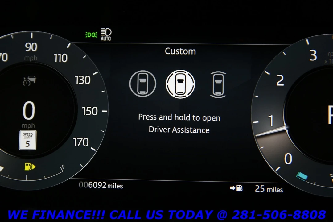 2024 Land Rover Range Rover Evoque 2nd Gen - Image 17 of 21