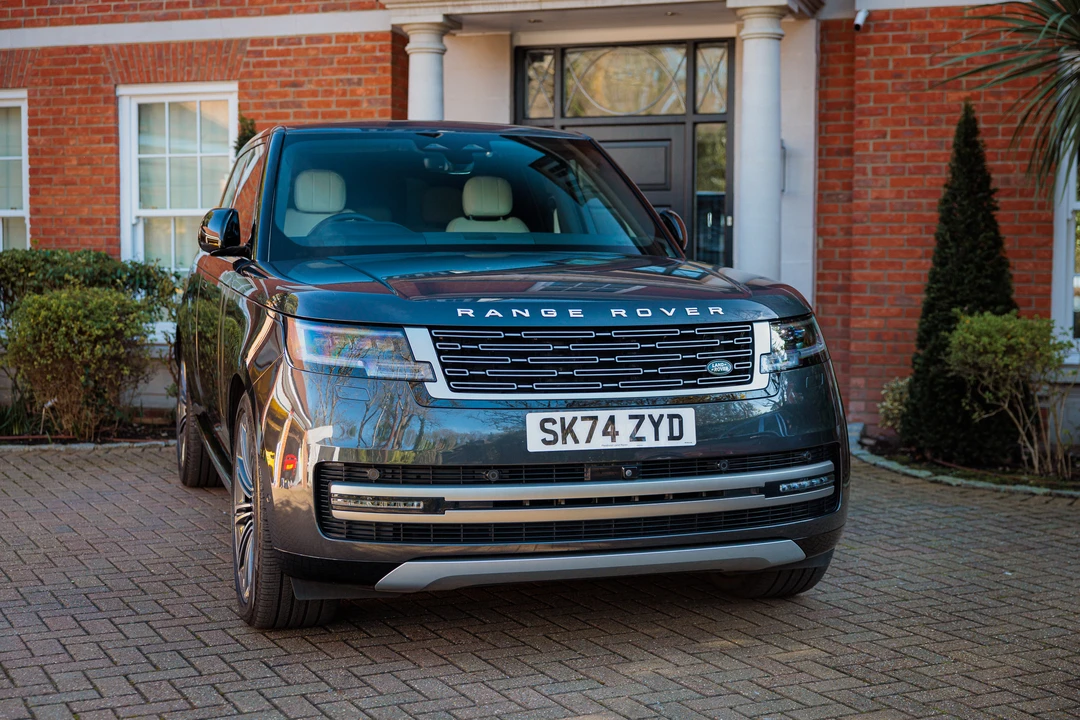 2024 Land Rover Range Rover L460 - Image 3 of 31