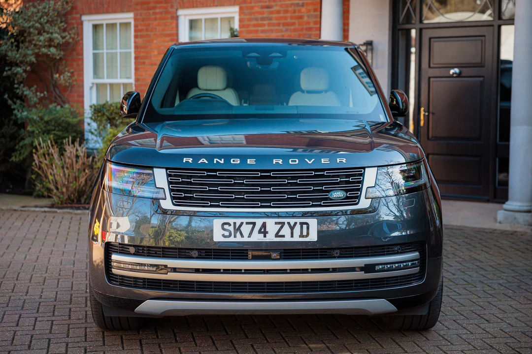 2024 Land Rover Range Rover L460 - Image 2 of 31