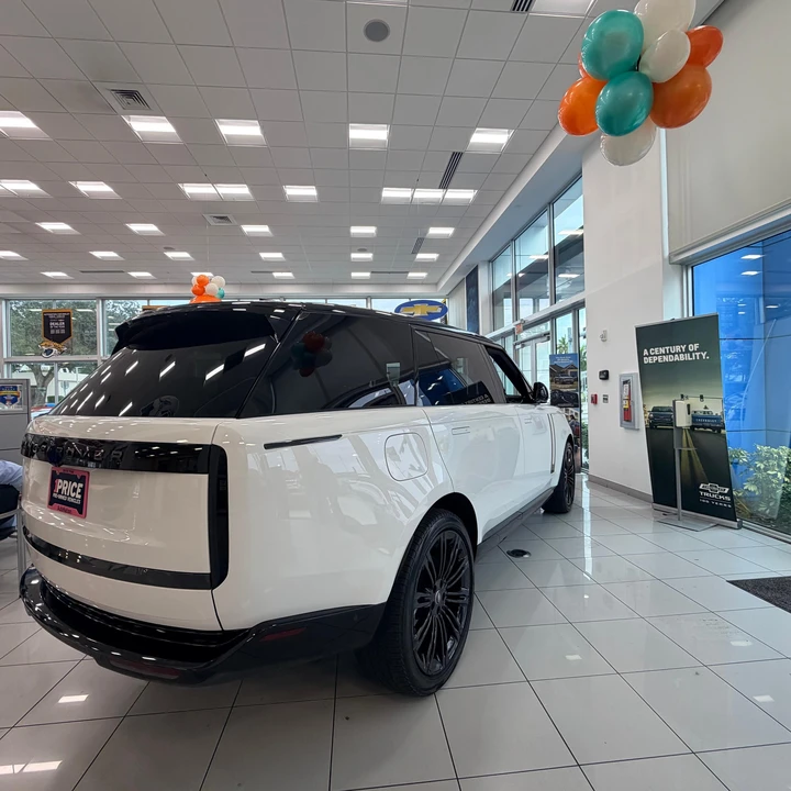 2024 Land Rover Range Rover L460 - Image 12 of 31