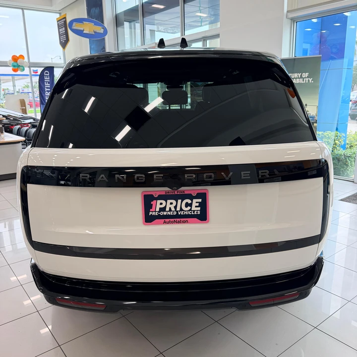 2024 Land Rover Range Rover L460 - Image 11 of 31