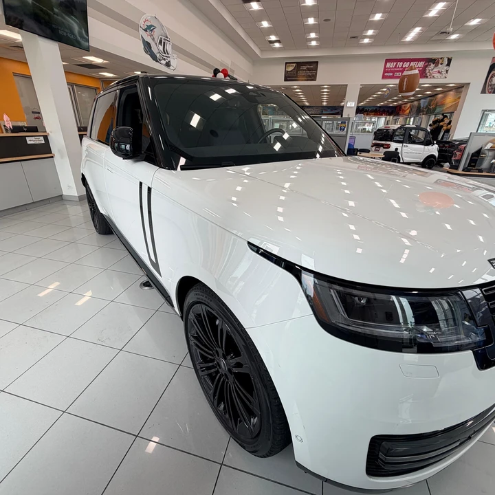 2024 Land Rover Range Rover L460 - Image 14 of 31