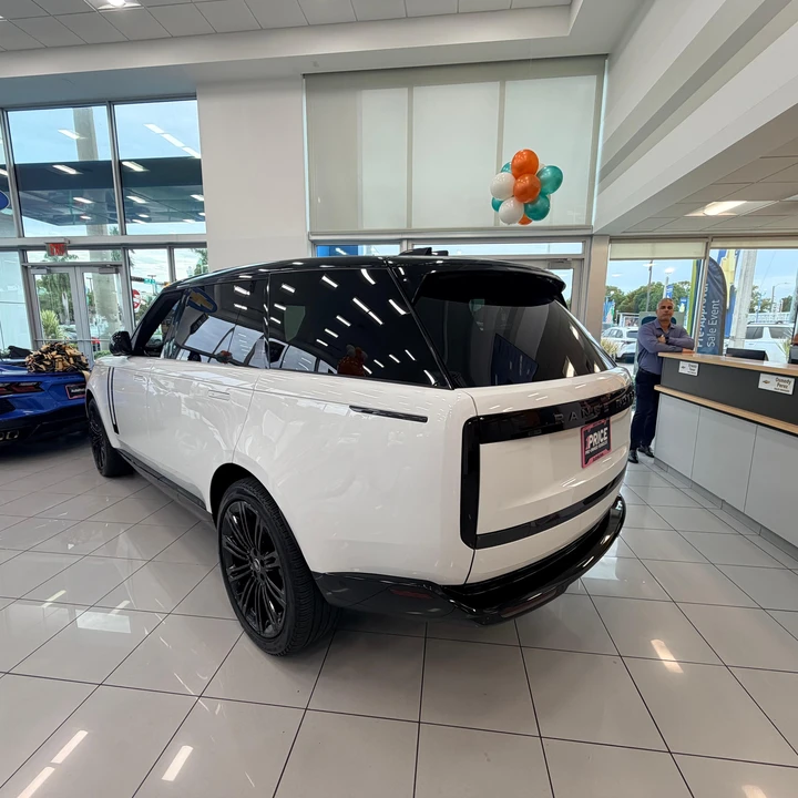 2024 Land Rover Range Rover L460 - Image 9 of 31