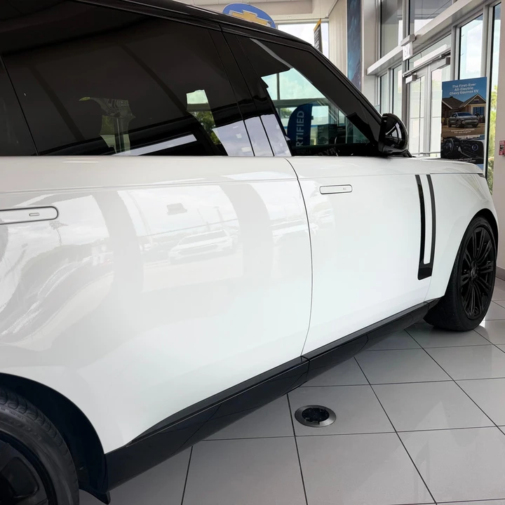 2024 Land Rover Range Rover L460 - Image 21 of 31