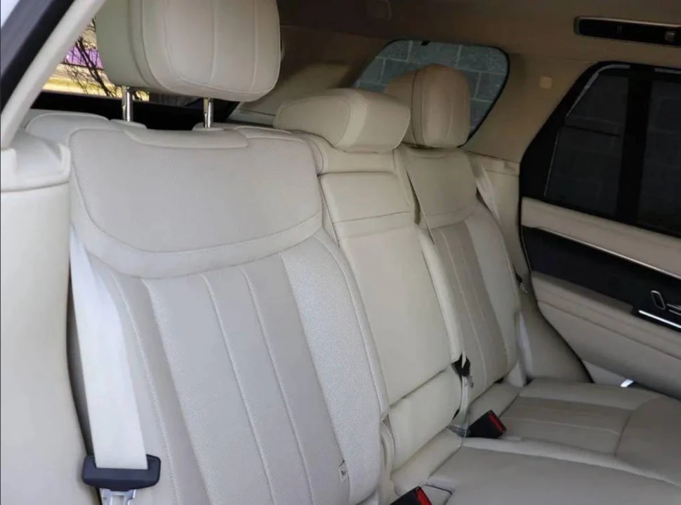 2024 Land Rover Range Rover L460 - Image 6 of 6