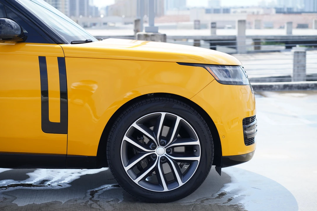 2024 Land Rover Range Rover L460 - Image 20 of 31