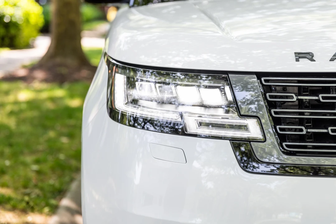 2024 Land Rover Range Rover L460 - Image 14 of 31