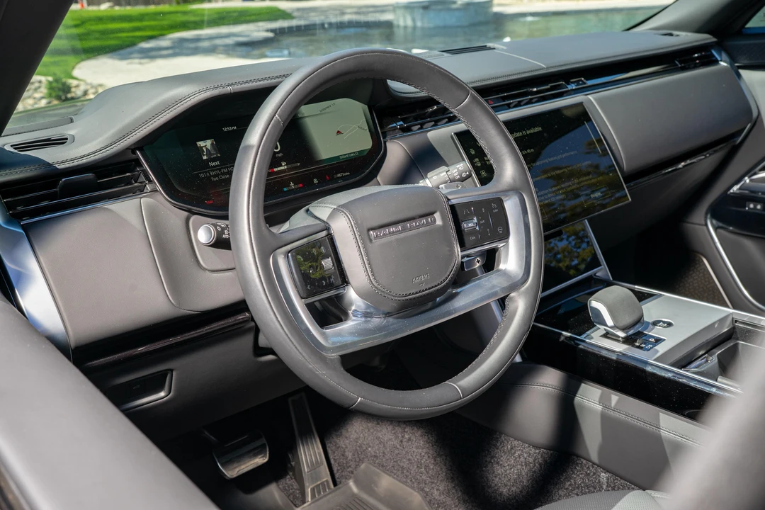 2024 Land Rover Range Rover L460 - Image 28 of 31