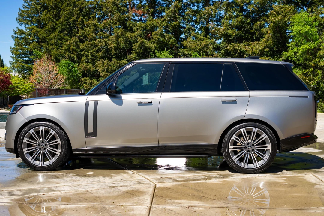 2024 Land Rover Range Rover L460 - Image 3 of 31