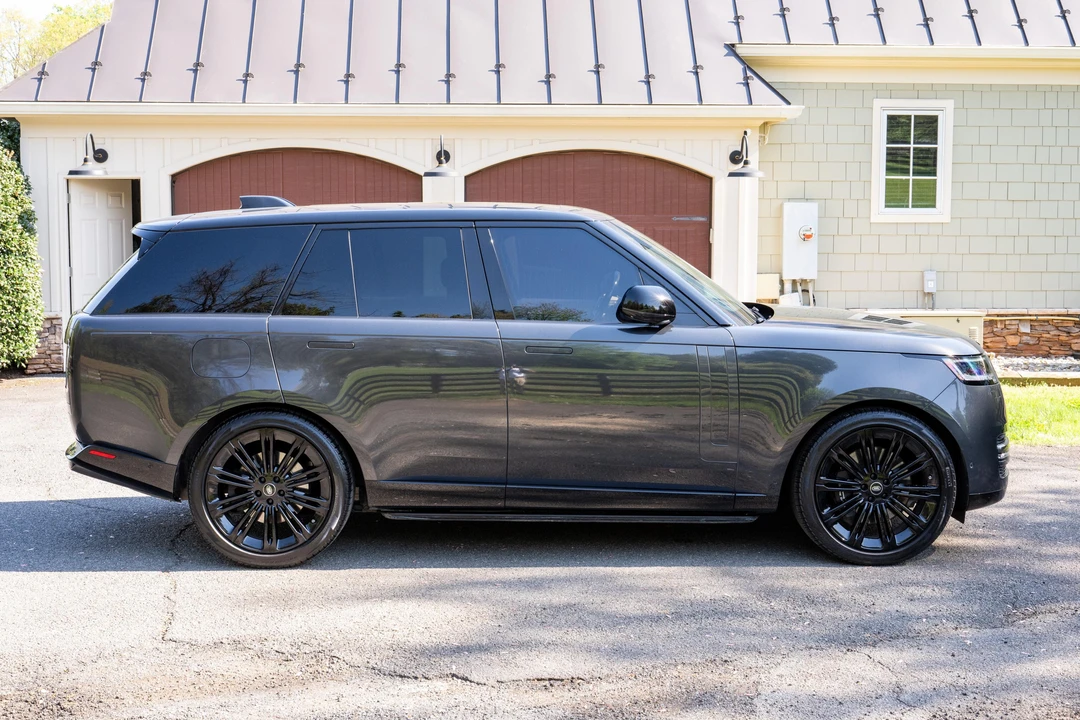 2024 Land Rover Range Rover L460 - Image 3 of 31