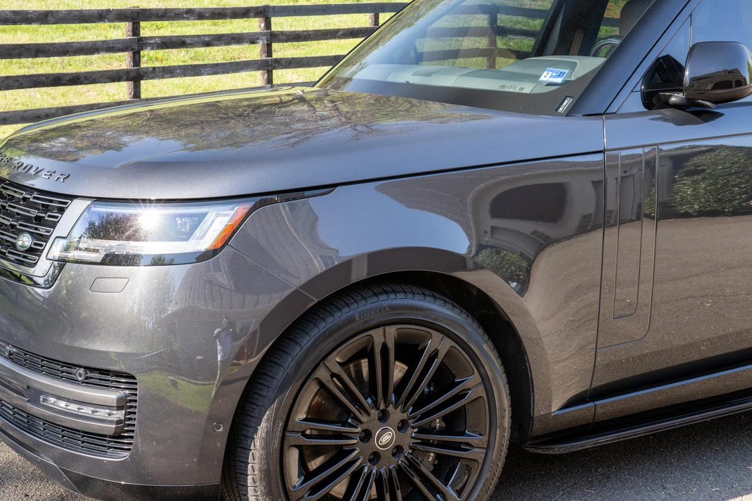 2024 Land Rover Range Rover L460 - Image 18 of 31