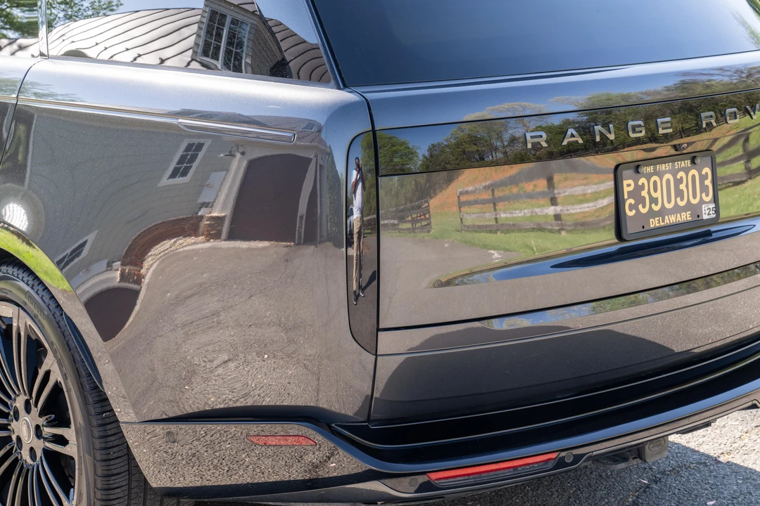 2024 Land Rover Range Rover L460 - Image 24 of 31